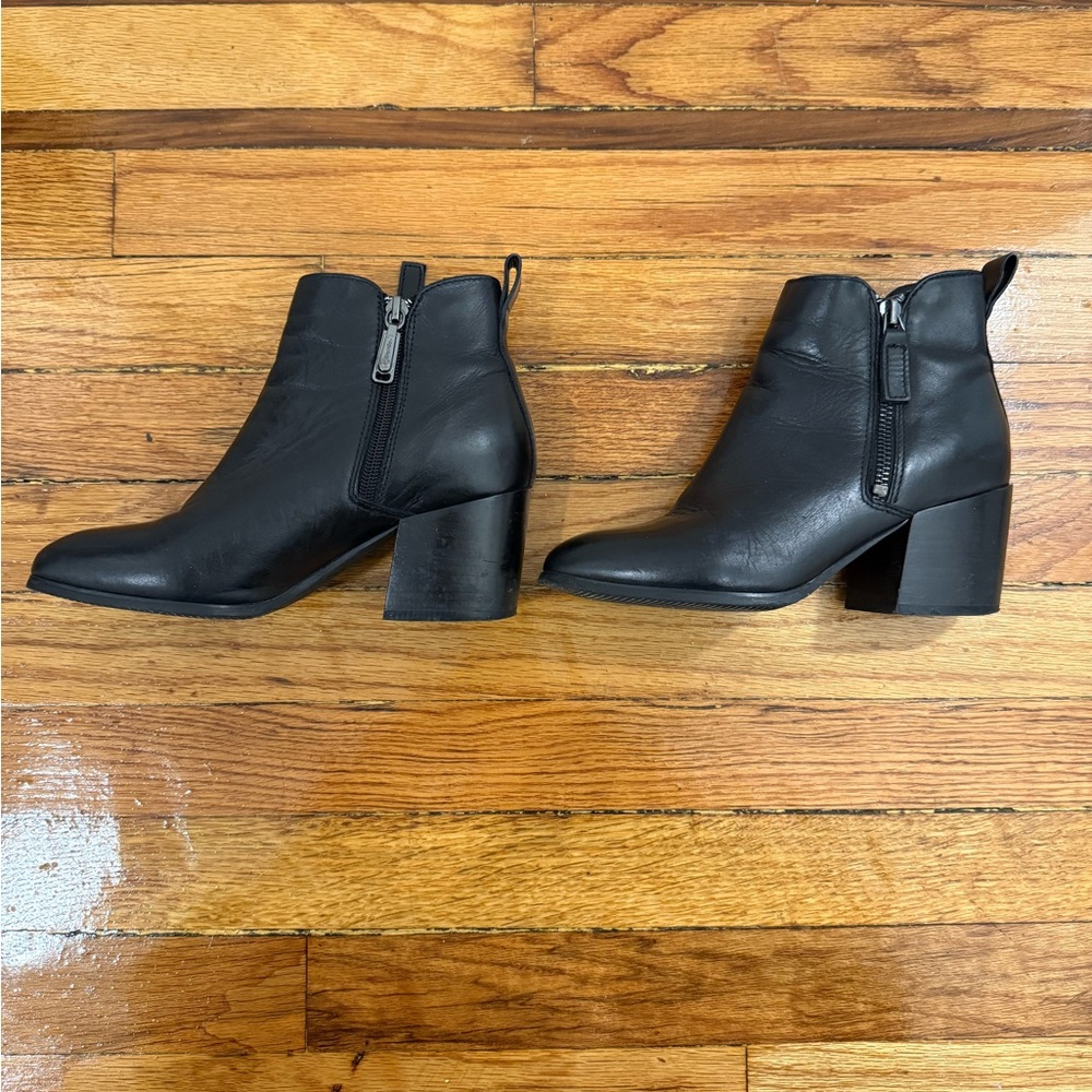Blondo Waterproof Ankle Boots